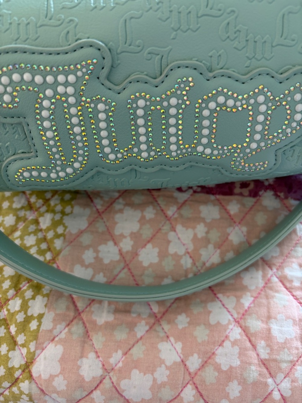 Trendy bag Juicy Couture Mint Barrel Crossbody Bag with Rhinestone Logo - Picture 3 of 6